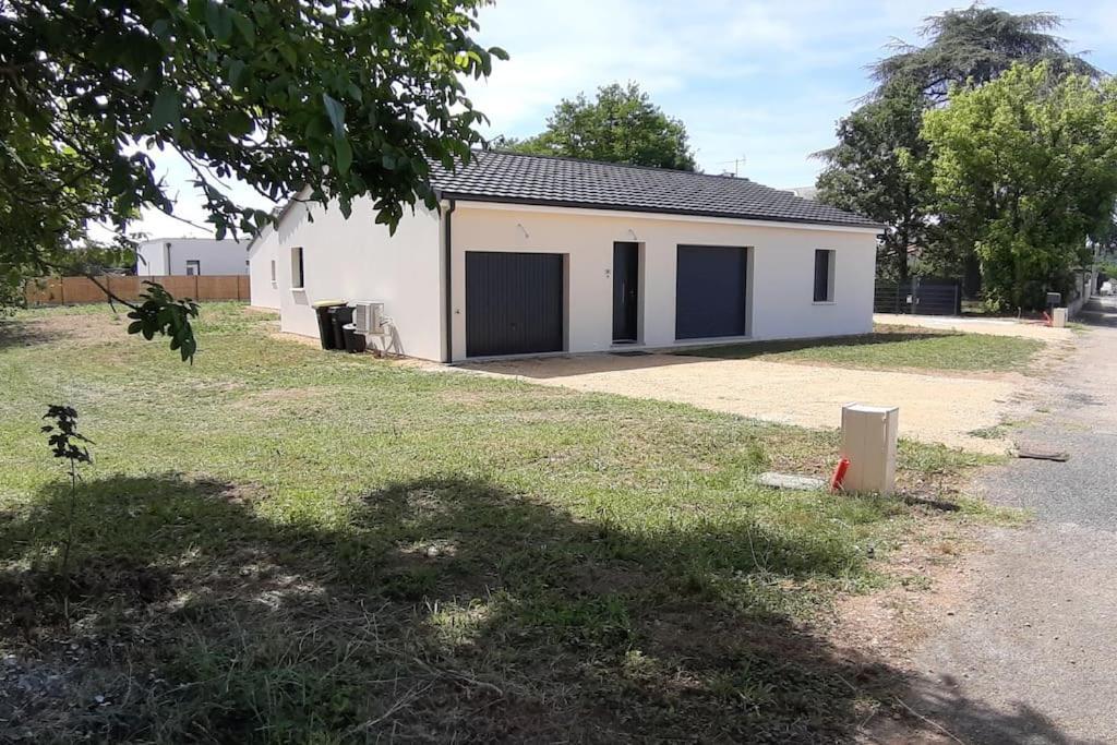 Villa Logement neuf à Saint-Martin-la-Rivière Extérieur photo